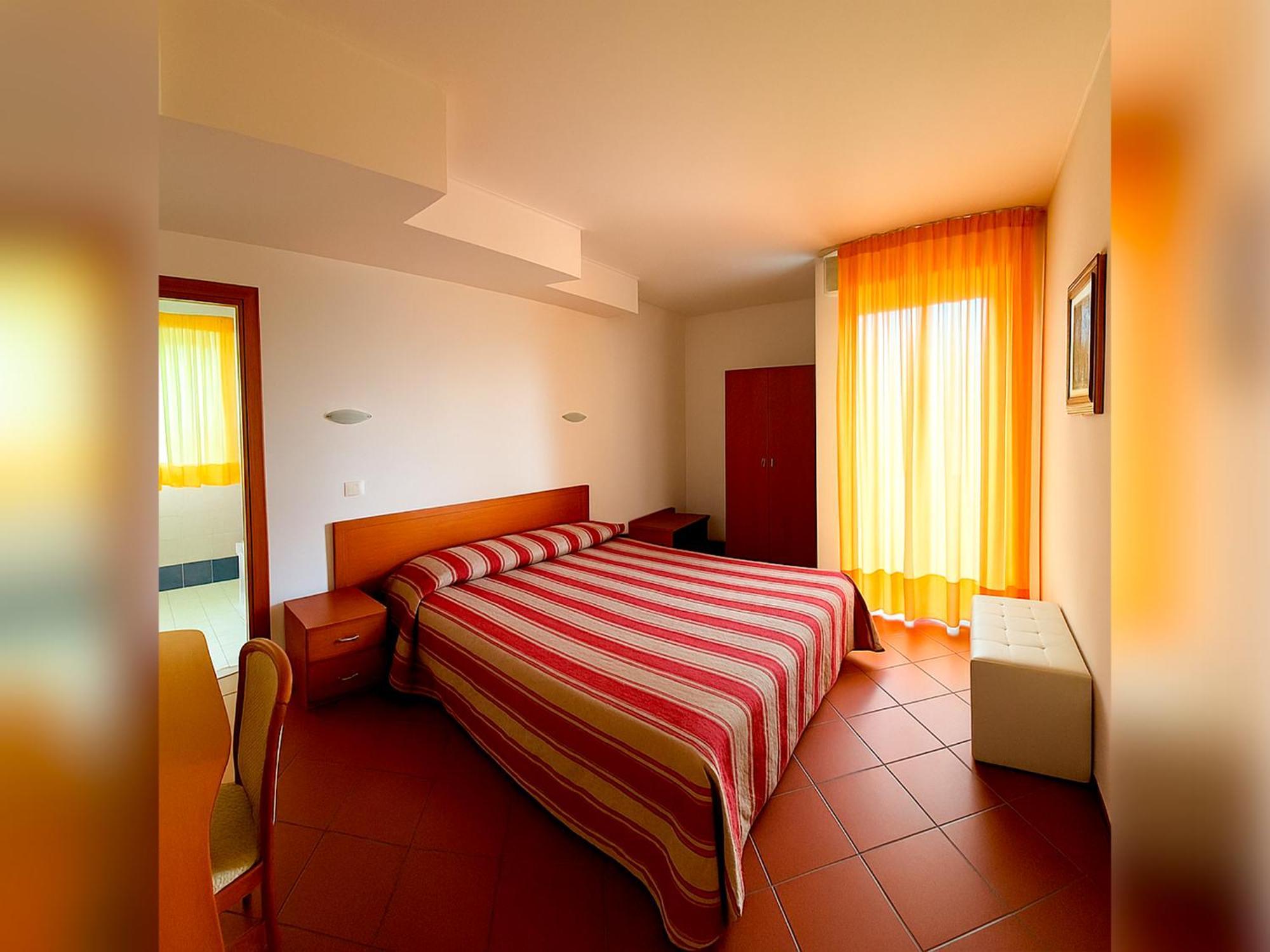 Hotel E Appartamenti La Solaria San Giovanni Rotondo Exterior foto